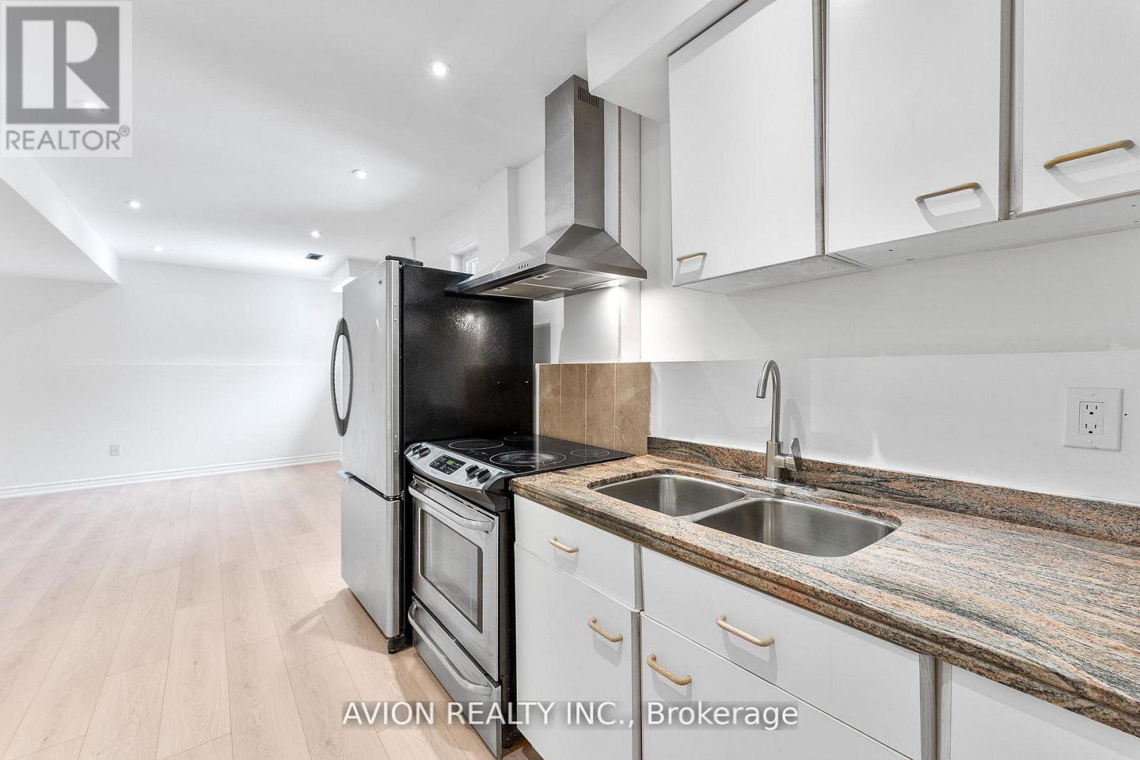 33 BROCKDALE STREET, Richmond Hill (Oak Ridges), Ontario, L4E4W1 — Photo 31