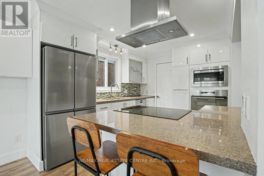 32 MARISA STREET, Kitchener, Ontario, N2K3V8 — Photo 14