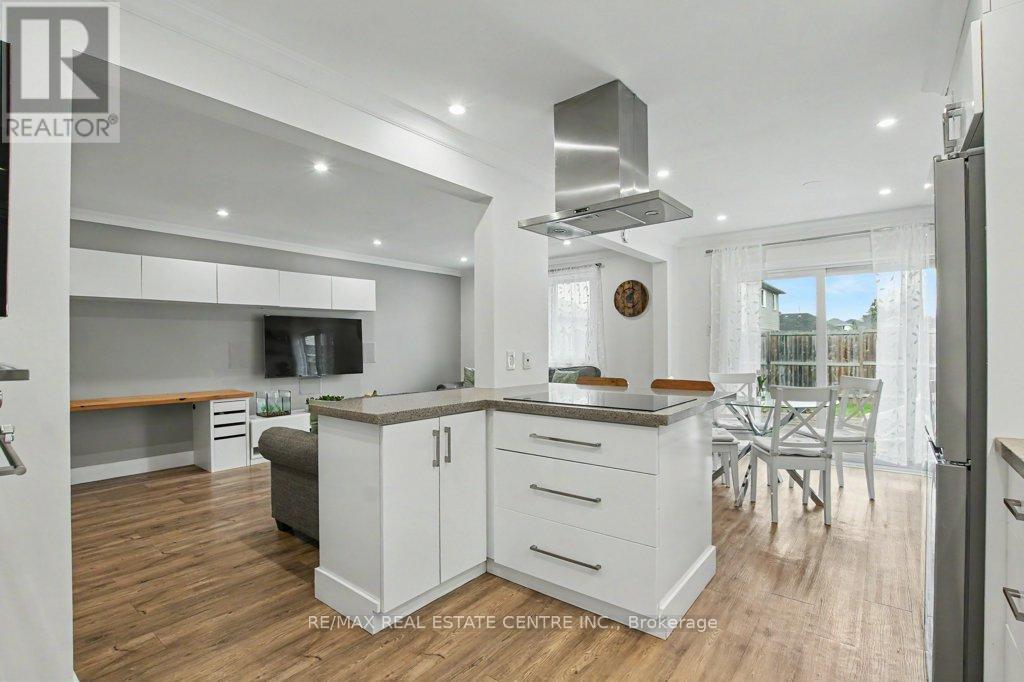 32 MARISA STREET, Kitchener, Ontario, N2K3V8 — Photo 16