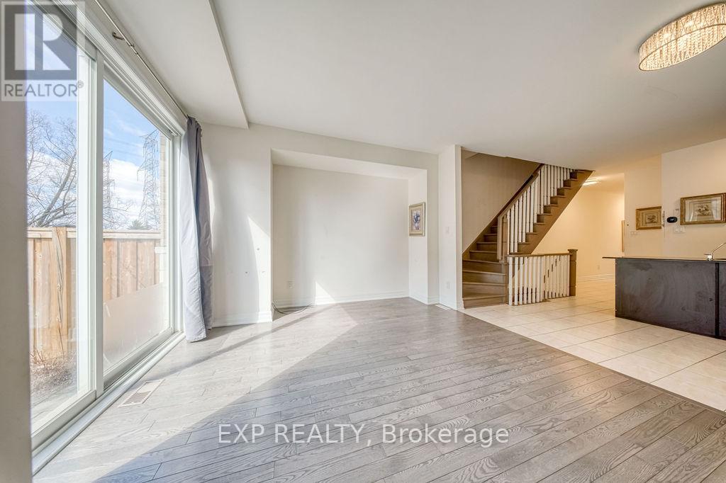 33 KARL WILLIAMS LANE, Markham (Rouge Fairways), Ontario, L3S0C7 — Photo 10