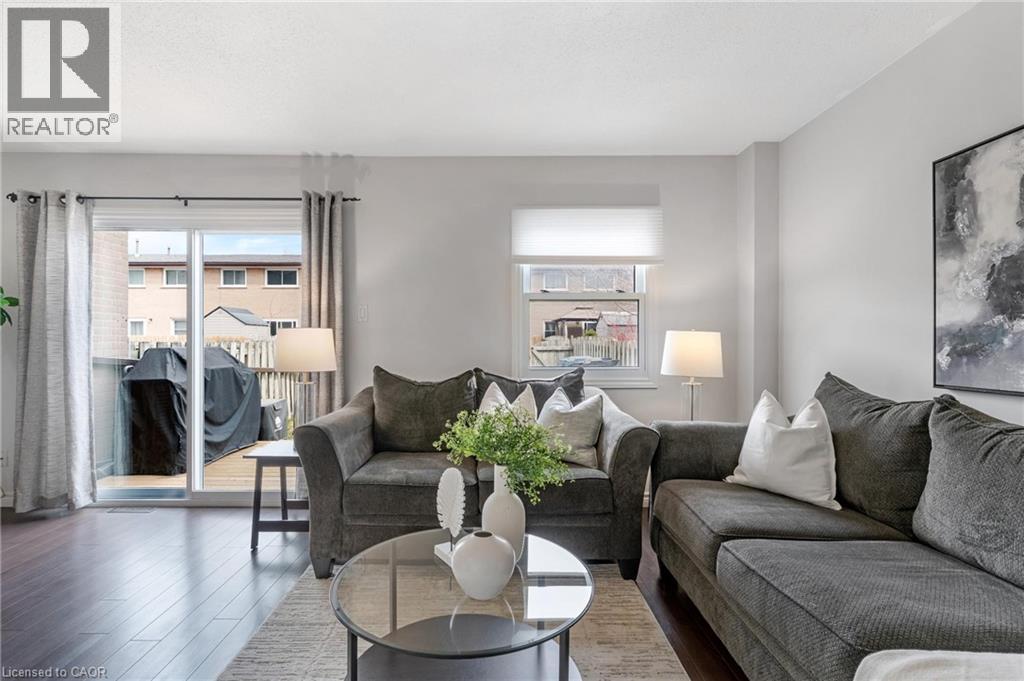 441 VICTORIA Road N, Guelph, Ontario, N1E5J9 — Photo 3