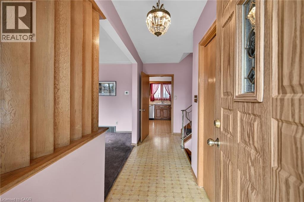 4 SAN MARCO Street, Hamilton, Ontario, L9C5M7 — Photo 3