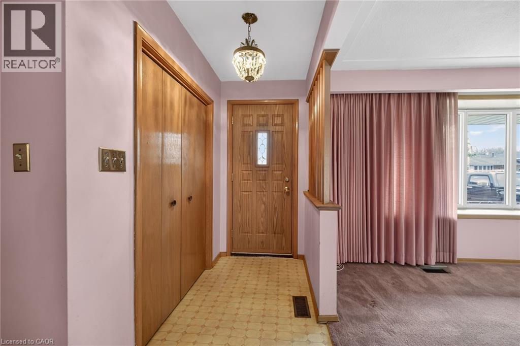 4 SAN MARCO Street, Hamilton, Ontario, L9C5M7 — Photo 4