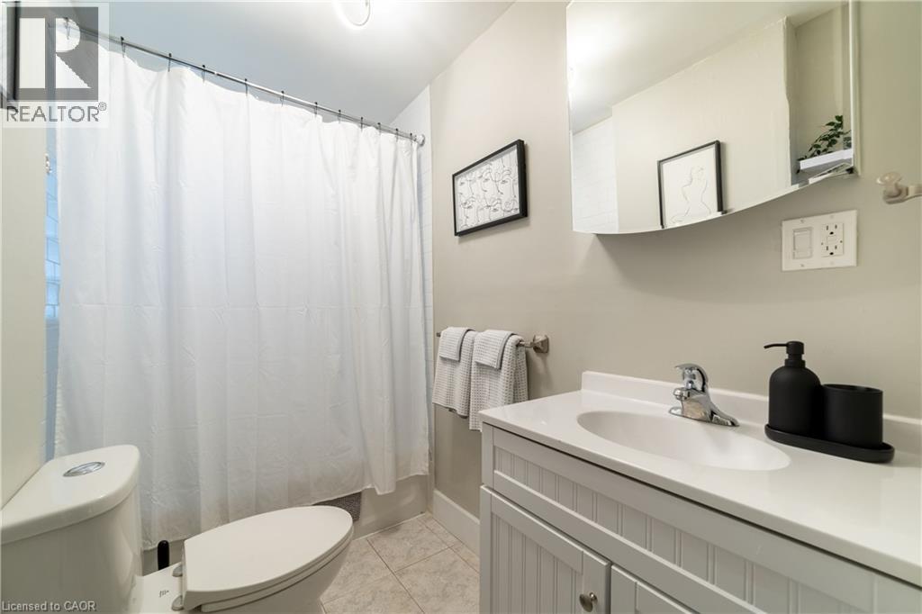 19 CENTURY Street, Hamilton, Ontario, L8L1V7 — Photo 12