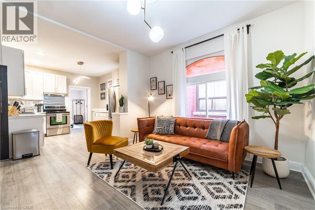 19 CENTURY Street, Hamilton, Ontario, L8L1V7 — Photo 2