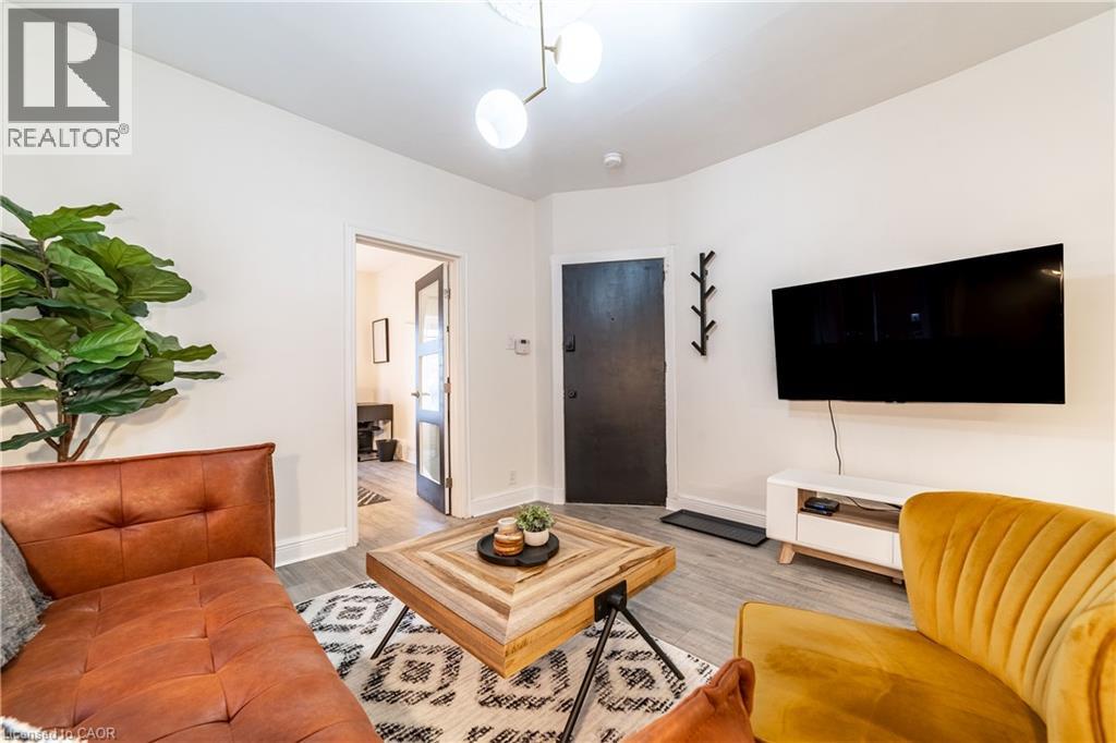 19 CENTURY Street, Hamilton, Ontario, L8L1V7 — Photo 3