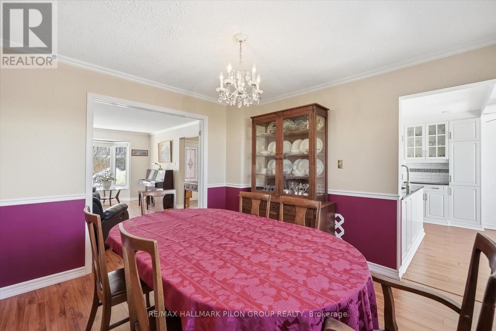 1354 MOUNTAINSIDE CRESCENT, Ottawa, Ontario, K1E3G5 — Photo 8
