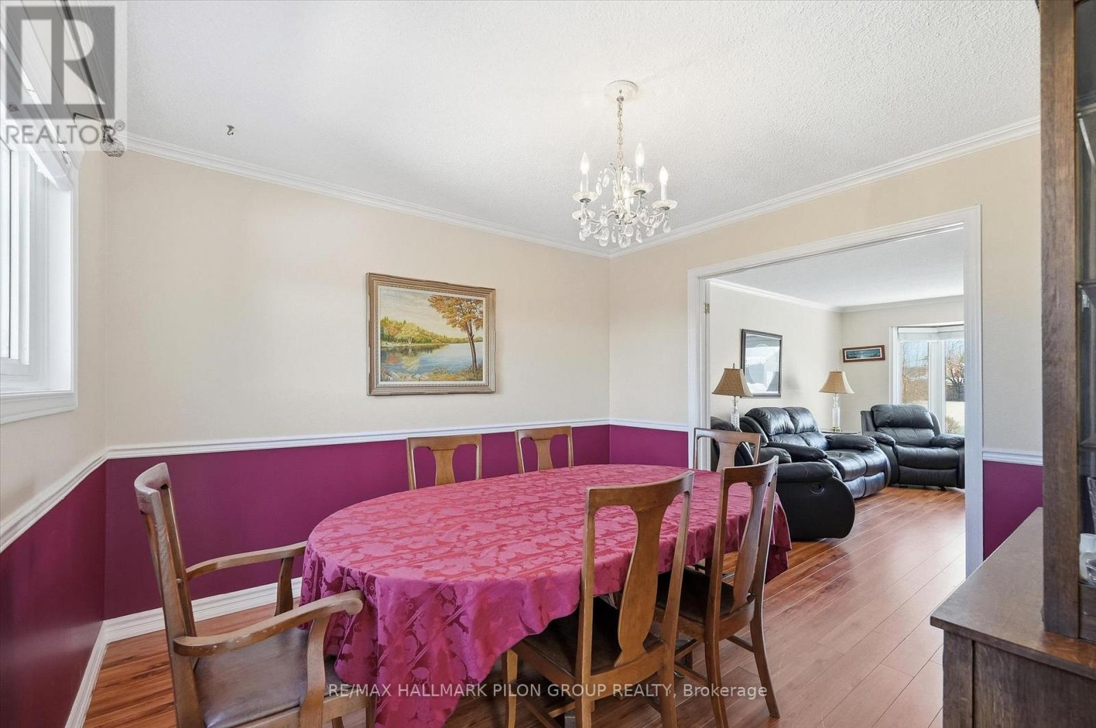 1354 MOUNTAINSIDE CRESCENT, Ottawa, Ontario, K1E3G5 — Photo 9
