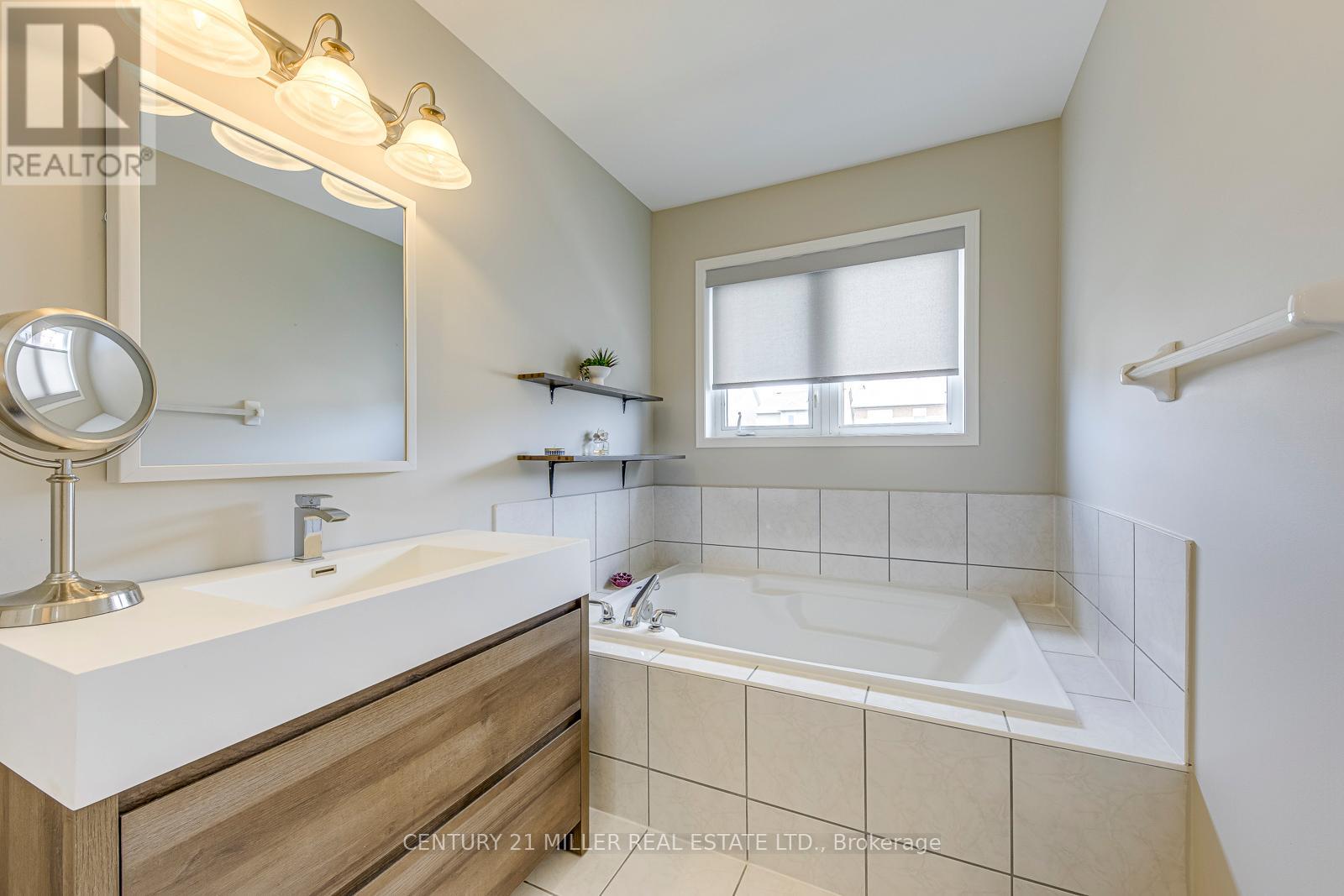 215 ROXTON ROAD, Oakville (RO River Oaks), Ontario, L6H6M9 — Photo 39