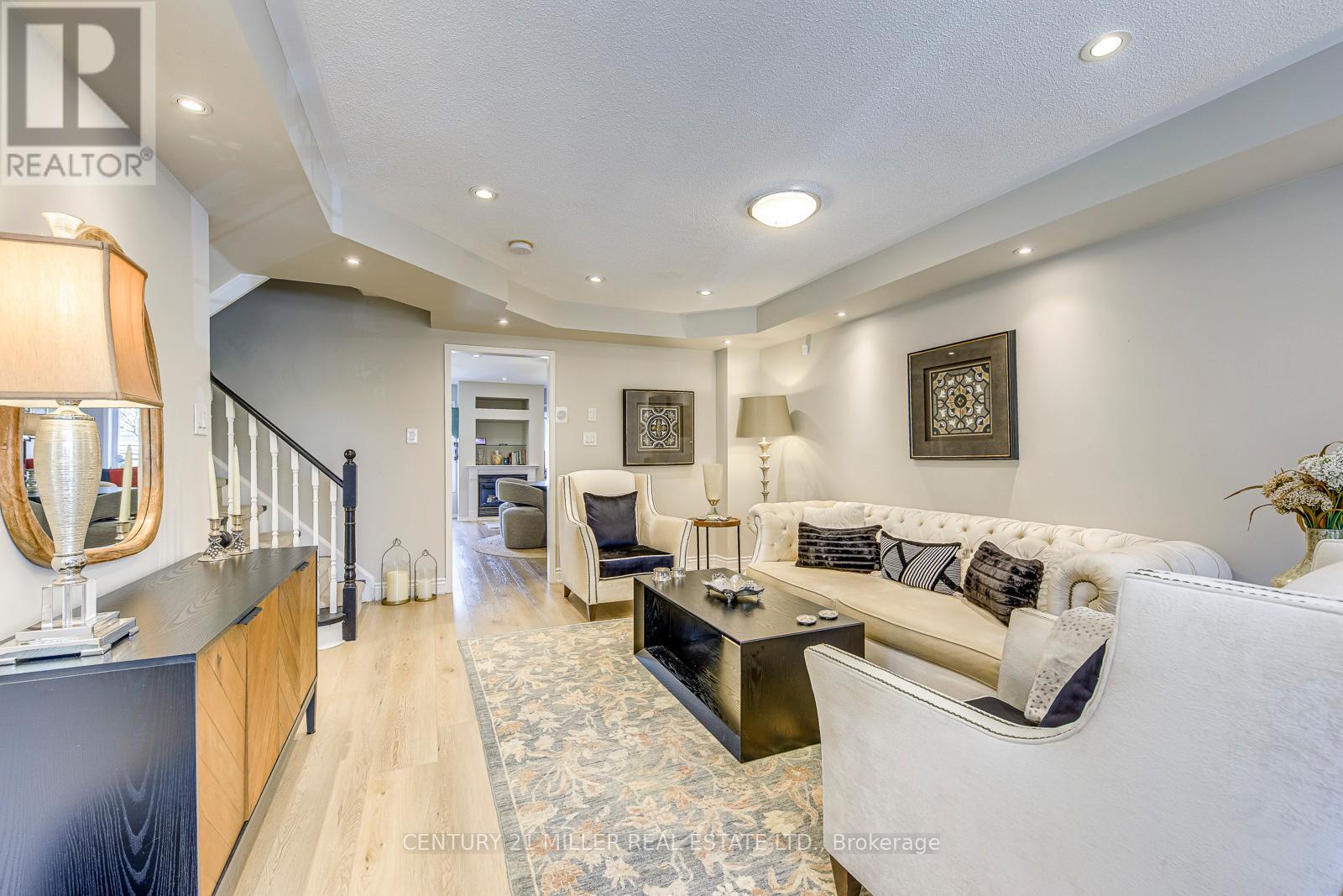 215 ROXTON ROAD, Oakville (RO River Oaks), Ontario, L6H6M9 — Photo 6