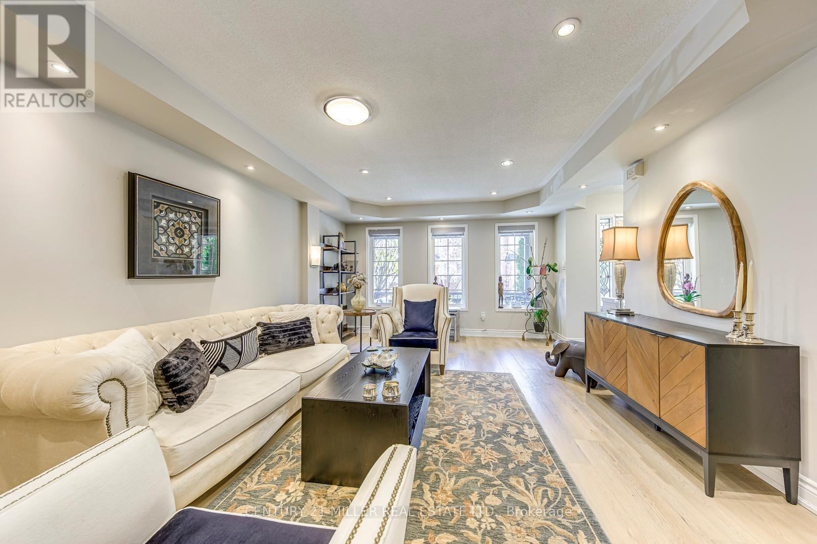 215 ROXTON ROAD, Oakville (RO River Oaks), Ontario, L6H6M9 — Photo 8