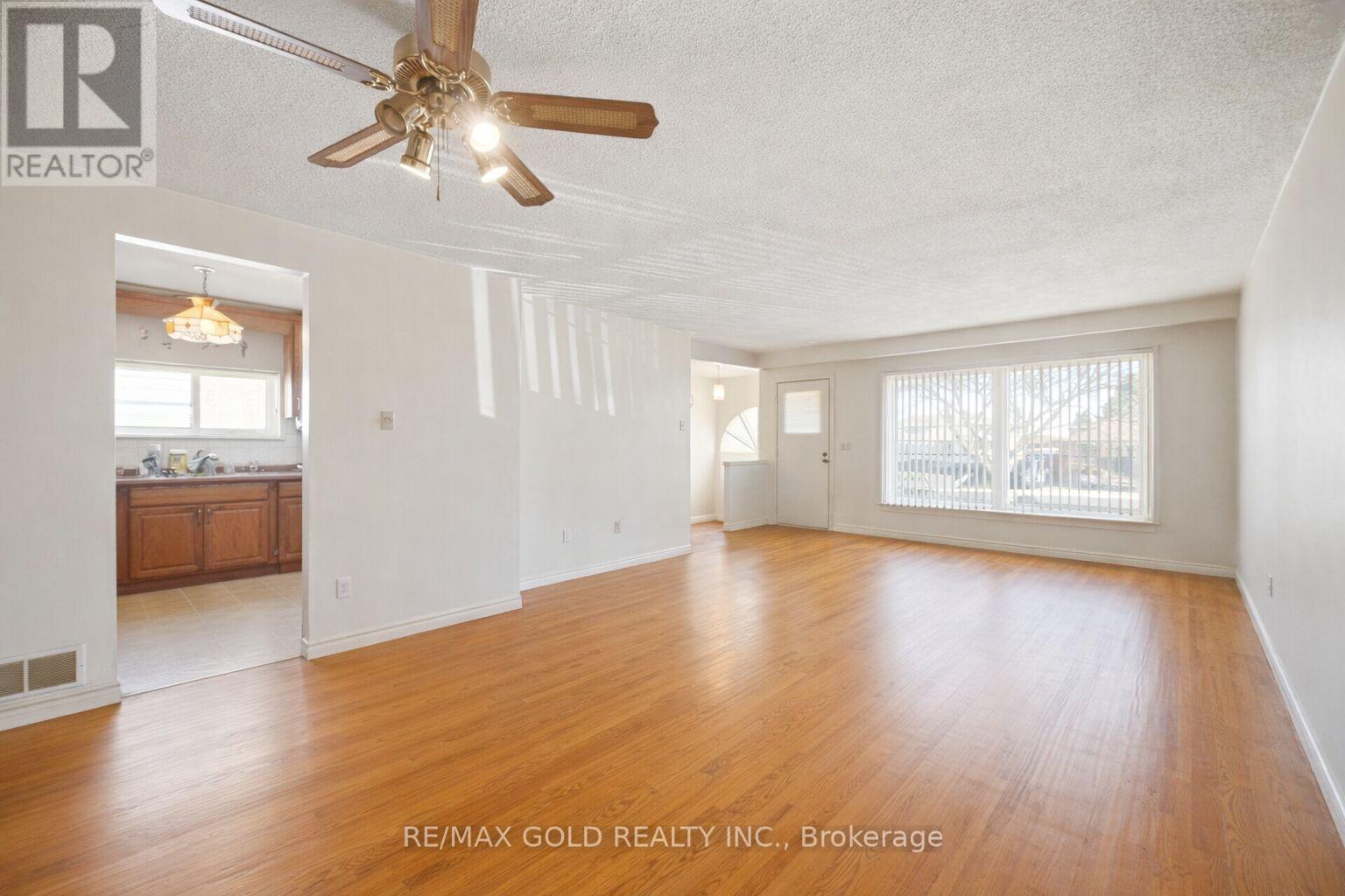 877 CONSORT CRESCENT, Mississauga (Erindale), Ontario, L5C1J8 — Photo 7