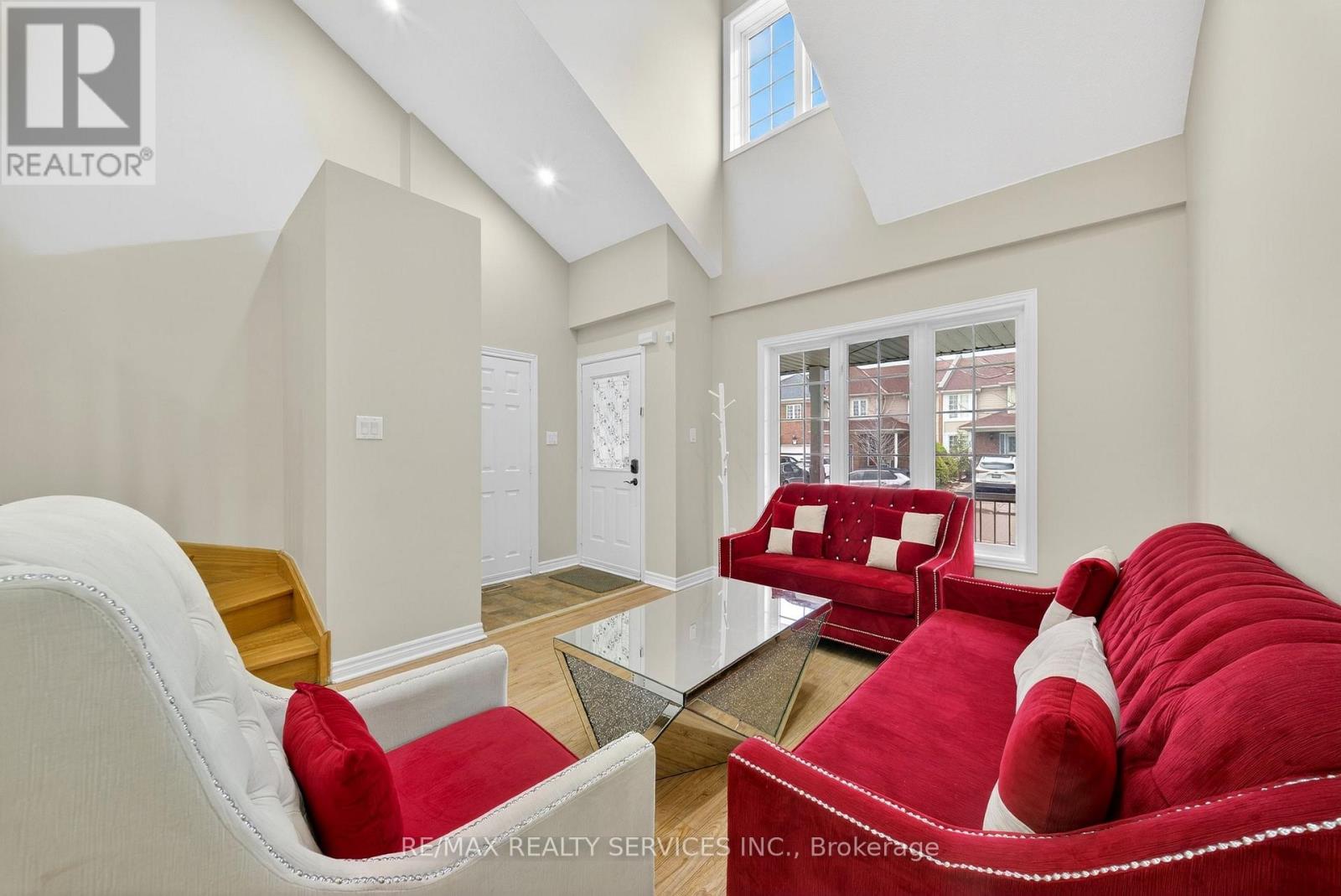 63 IRENE CRESCENT, Brampton (Fletcher's Meadow), Ontario, L7A3E9 — Photo 5