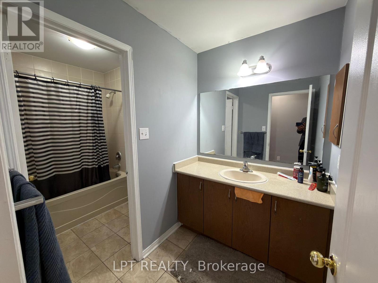 112 BUSHMILL CIRCLE, Brampton (Fletcher's Meadow), Ontario, L7A0K6 — Photo 11