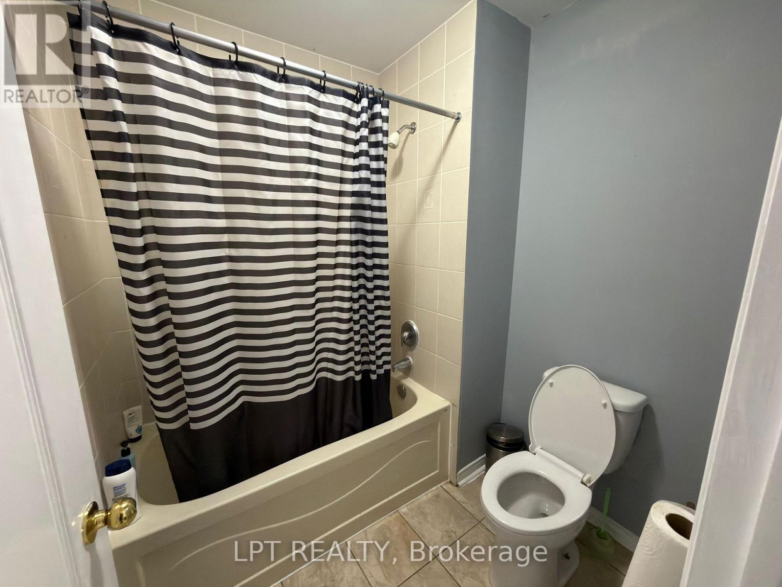 112 BUSHMILL CIRCLE, Brampton (Fletcher's Meadow), Ontario, L7A0K6 — Photo 6