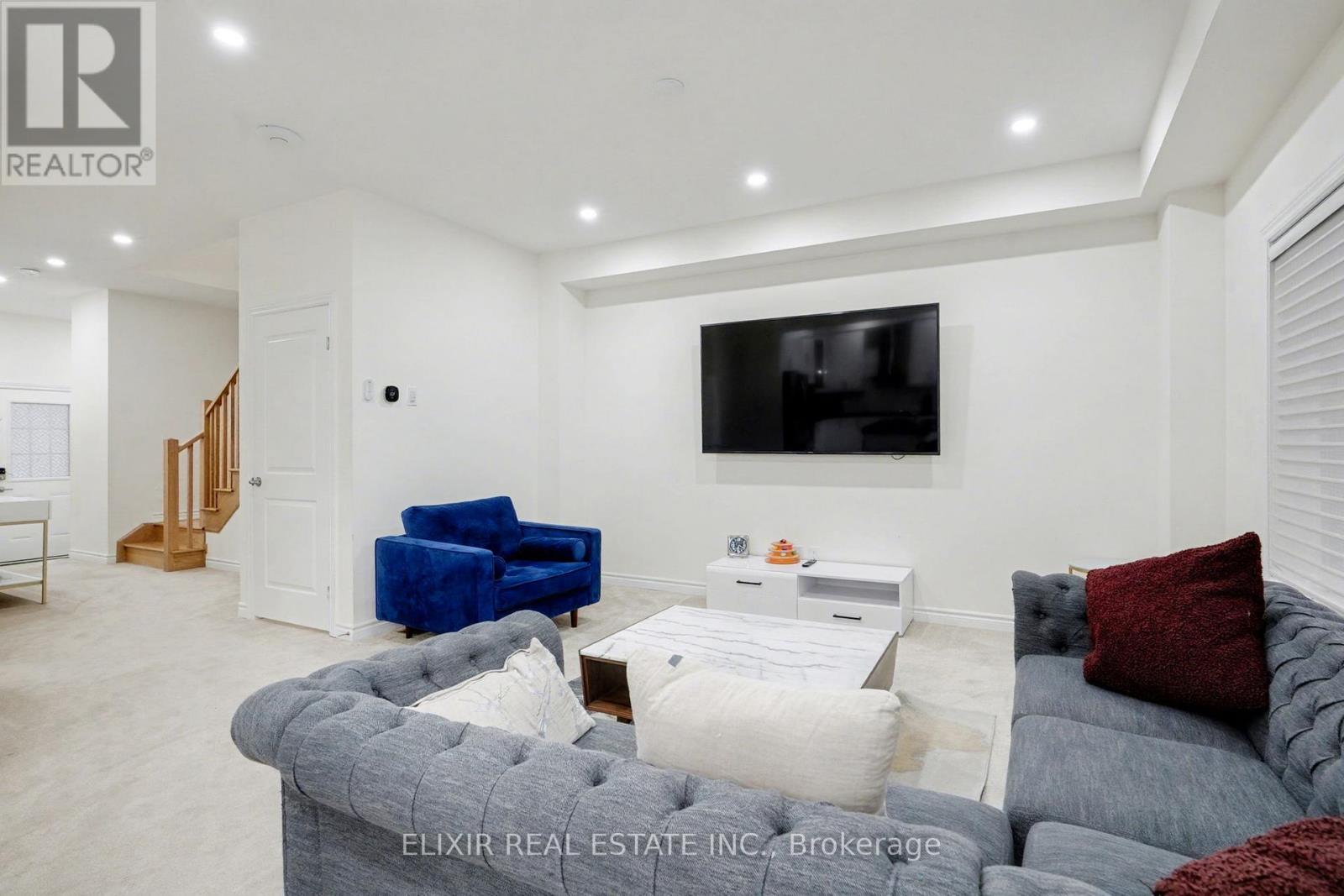 18 JENNER DRIVE, Brant (Paris), Ontario, N3L0L2 — Photo 6