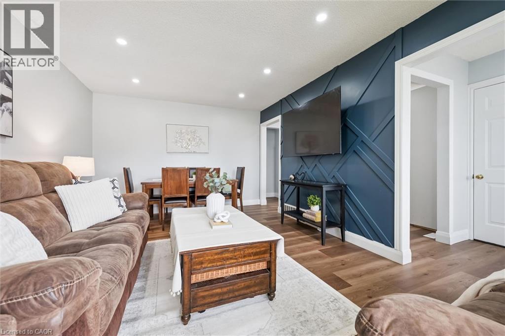 235 CEDARBRAE Avenue Unit# B, Waterloo, Ontario, N2L4S8 — Photo 10