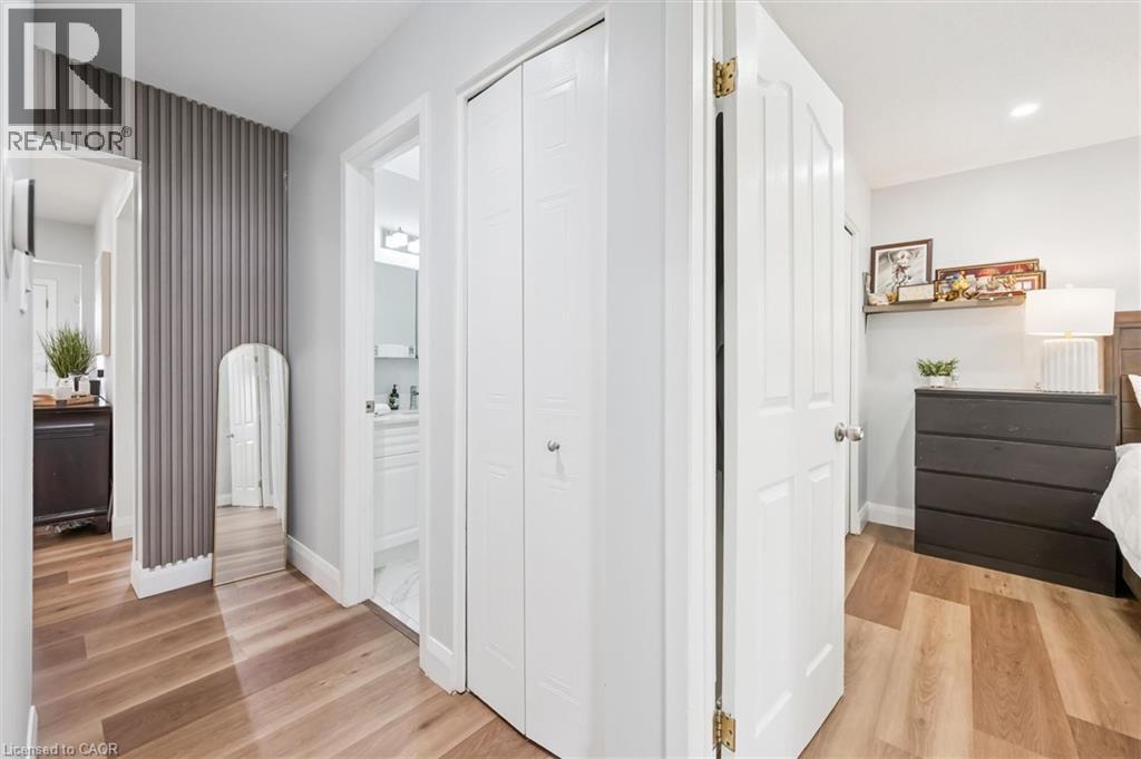 235 CEDARBRAE Avenue Unit# B, Waterloo, Ontario, N2L4S8 — Photo 19