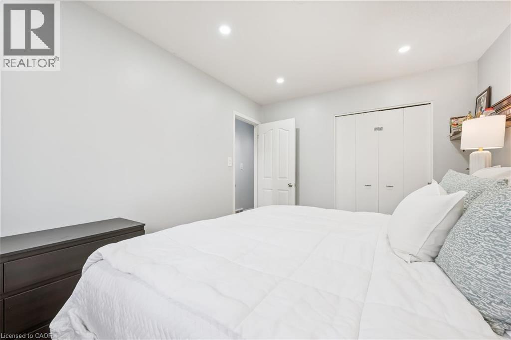 235 CEDARBRAE Avenue Unit# B, Waterloo, Ontario, N2L4S8 — Photo 21