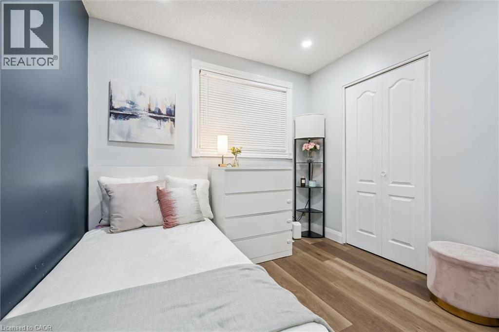 235 CEDARBRAE Avenue Unit# B, Waterloo, Ontario, N2L4S8 — Photo 24