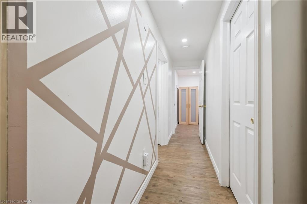 235 CEDARBRAE Avenue Unit# B, Waterloo, Ontario, N2L4S8 — Photo 30