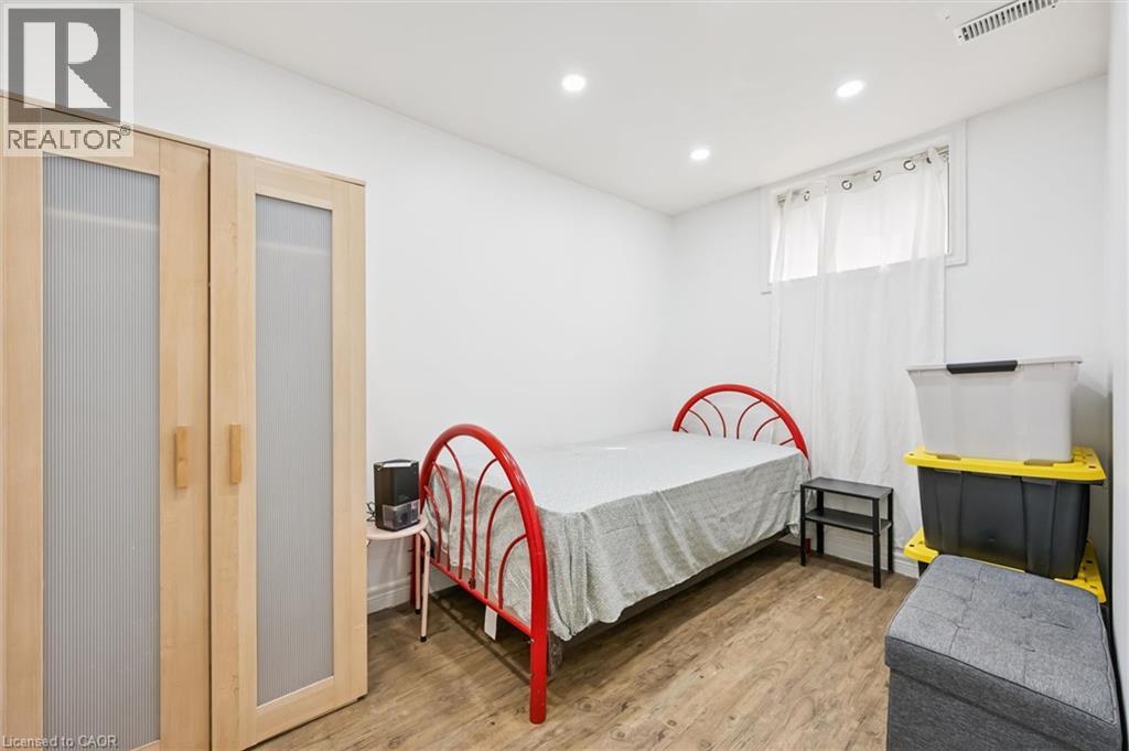 235 CEDARBRAE Avenue Unit# B, Waterloo, Ontario, N2L4S8 — Photo 31