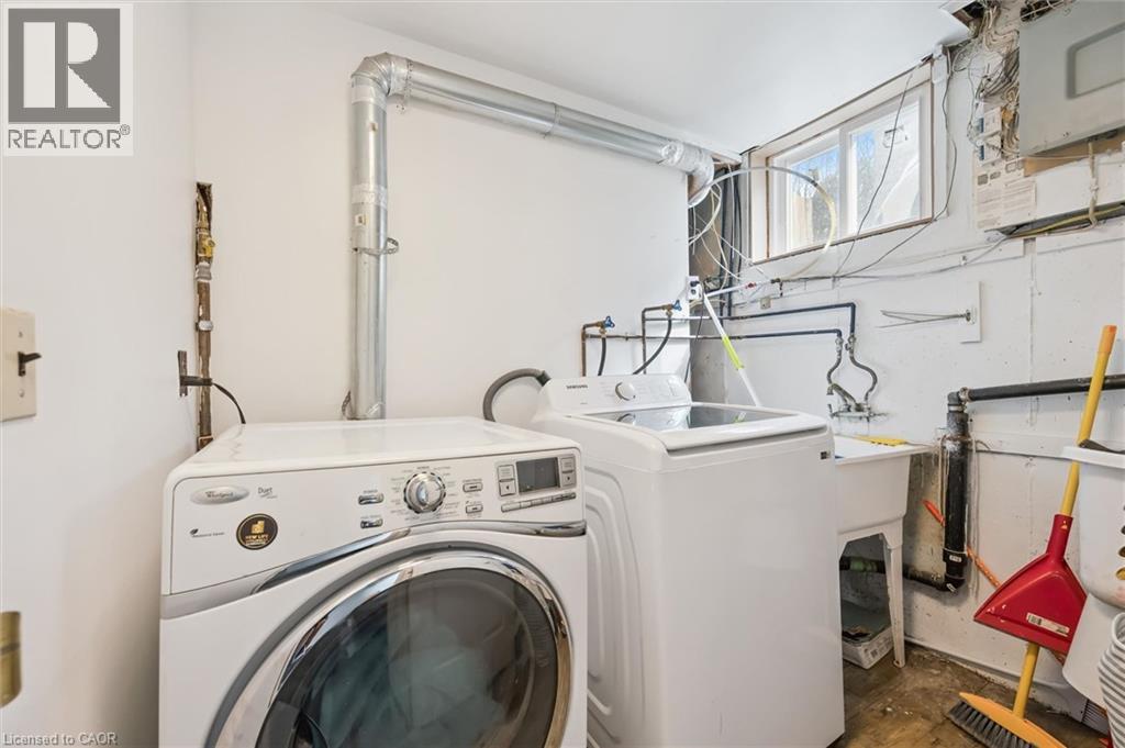 235 CEDARBRAE Avenue Unit# B, Waterloo, Ontario, N2L4S8 — Photo 33