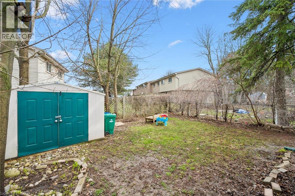 235 CEDARBRAE Avenue Unit# B, Waterloo, Ontario, N2L4S8 — Photo 35