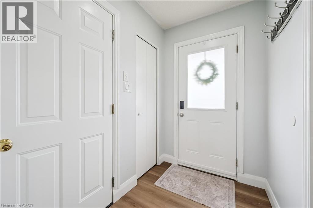 235 CEDARBRAE Avenue Unit# B, Waterloo, Ontario, N2L4S8 — Photo 5