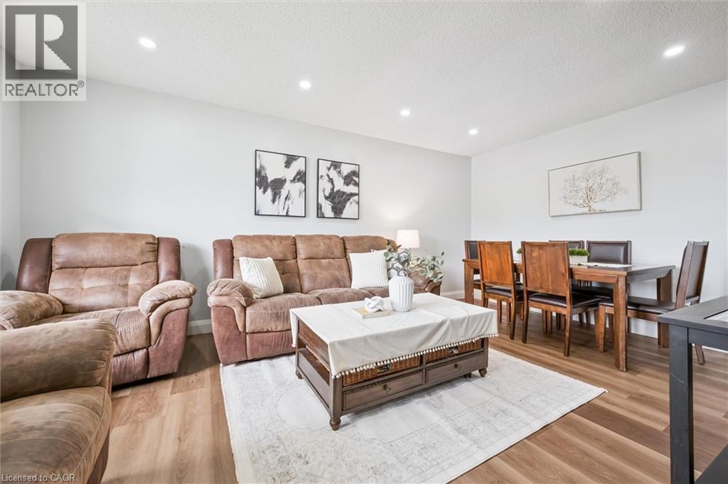 235 CEDARBRAE Avenue Unit# B, Waterloo, Ontario, N2L4S8 — Photo 7