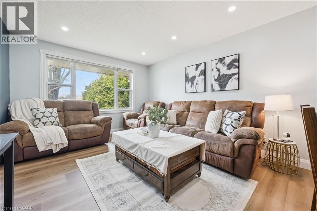 235 CEDARBRAE Avenue Unit# B, Waterloo, Ontario, N2L4S8 — Photo 8