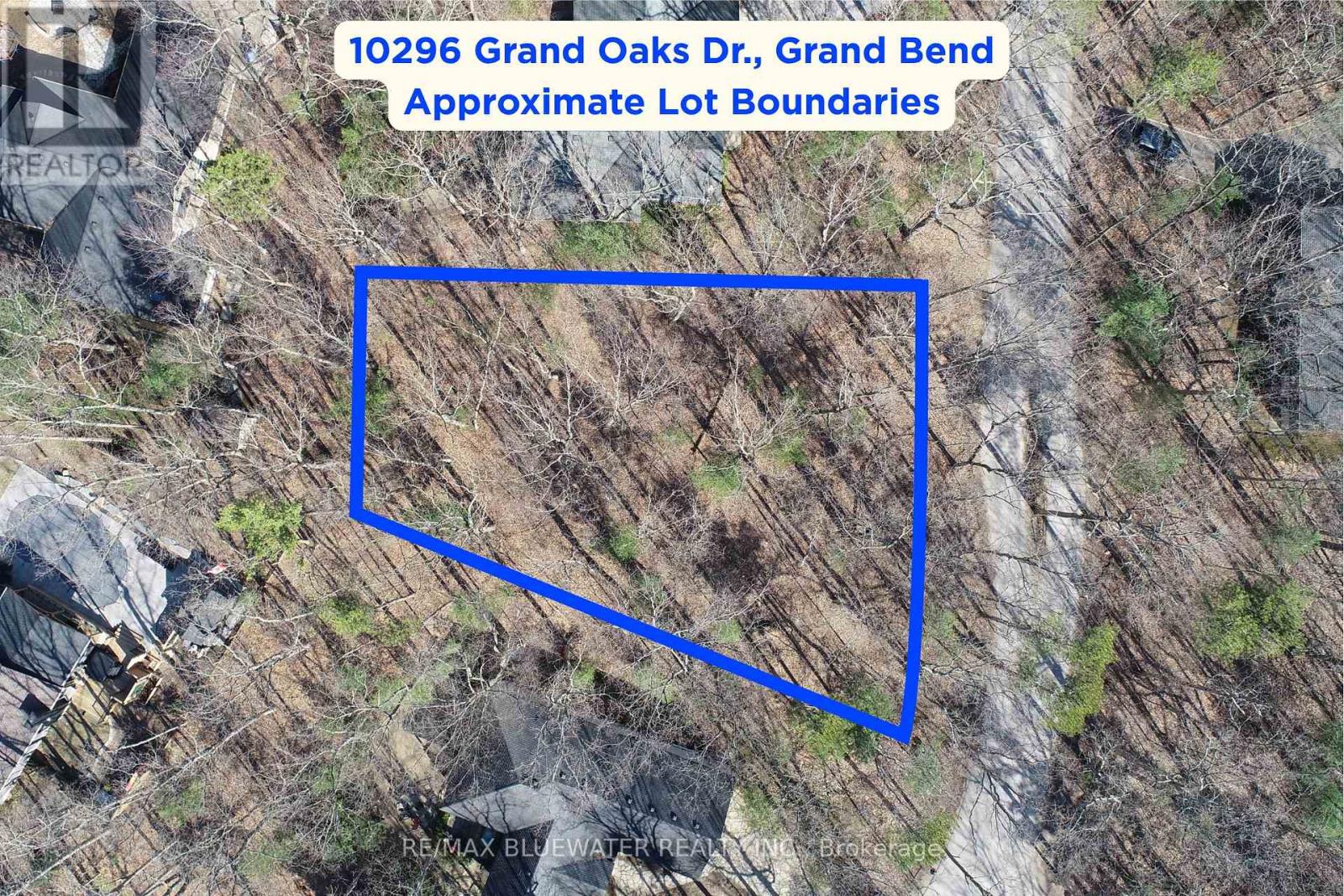 10296 GRAND OAKS DRIVE, Lambton Shores (Grand Bend), Ontario, N0M1T0 — Photo 5