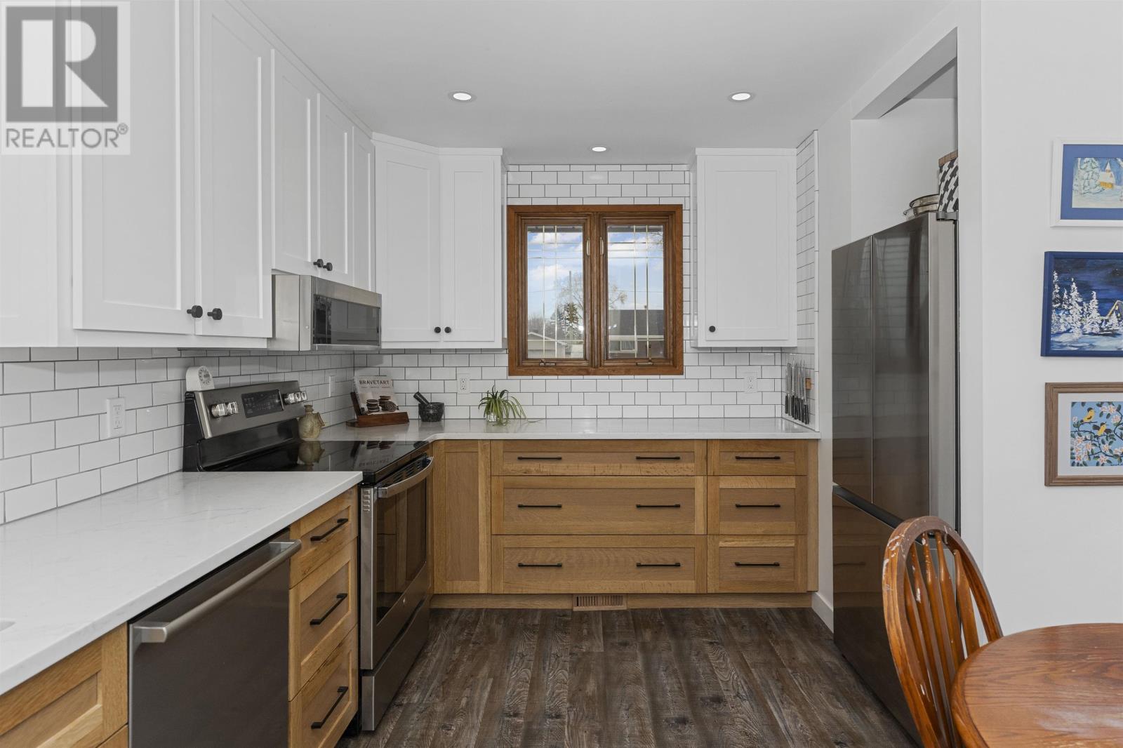 305 Sillesdale CRES, Thunder Bay, Ontario, P7C1S7 — Photo 10