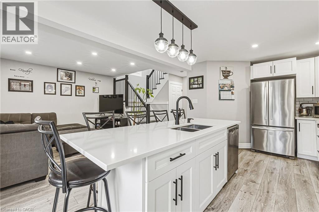 95 LIGHT Drive, Cambridge, Ontario, N1T1Y3 — Photo 10