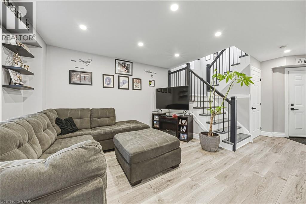 95 LIGHT Drive, Cambridge, Ontario, N1T1Y3 — Photo 13