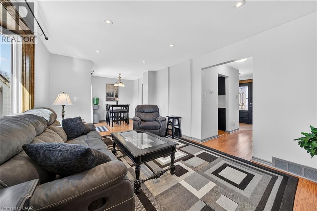 211 BIRCHCLIFFE Crescent, Hamilton, Ontario, L8T4L1 — Photo 19