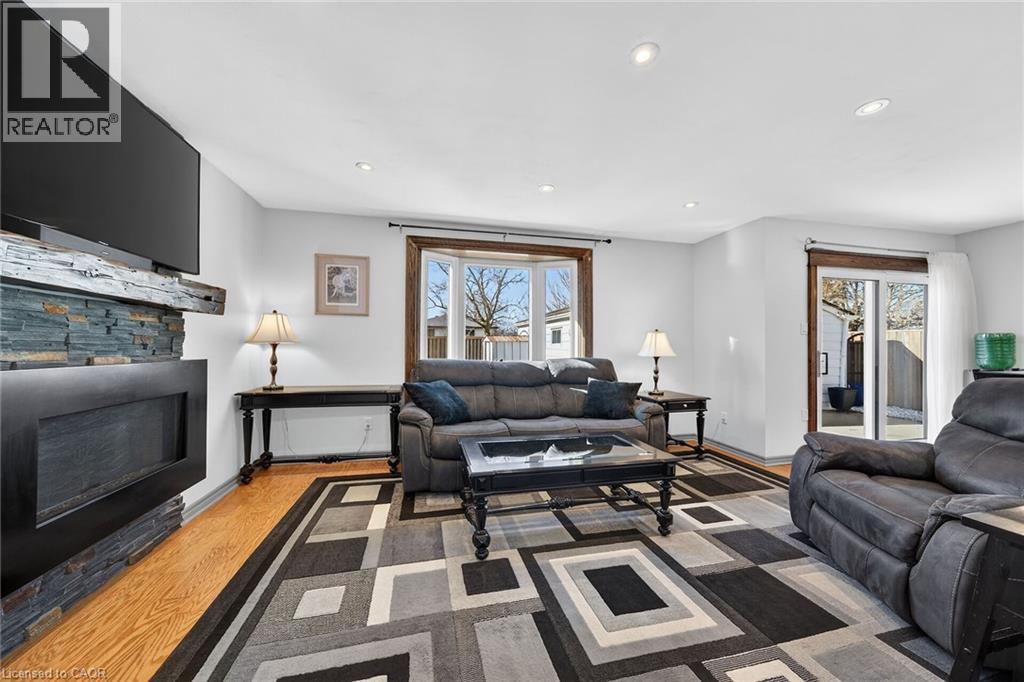 211 BIRCHCLIFFE Crescent, Hamilton, Ontario, L8T4L1 — Photo 21