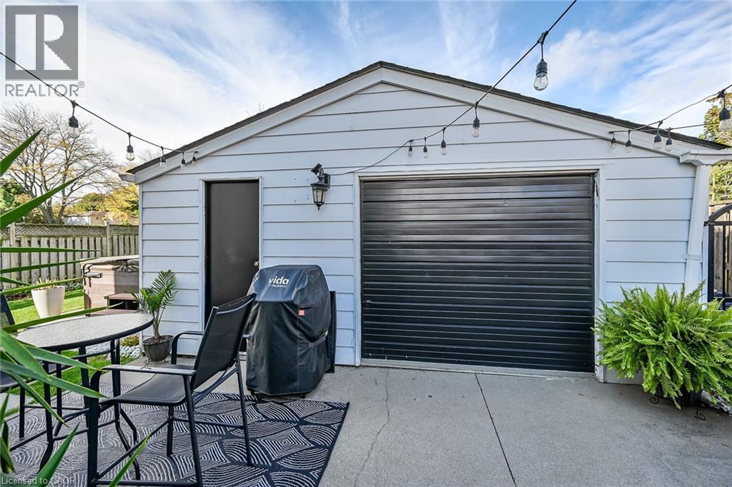 211 BIRCHCLIFFE Crescent, Hamilton, Ontario, L8T4L1 — Photo 41