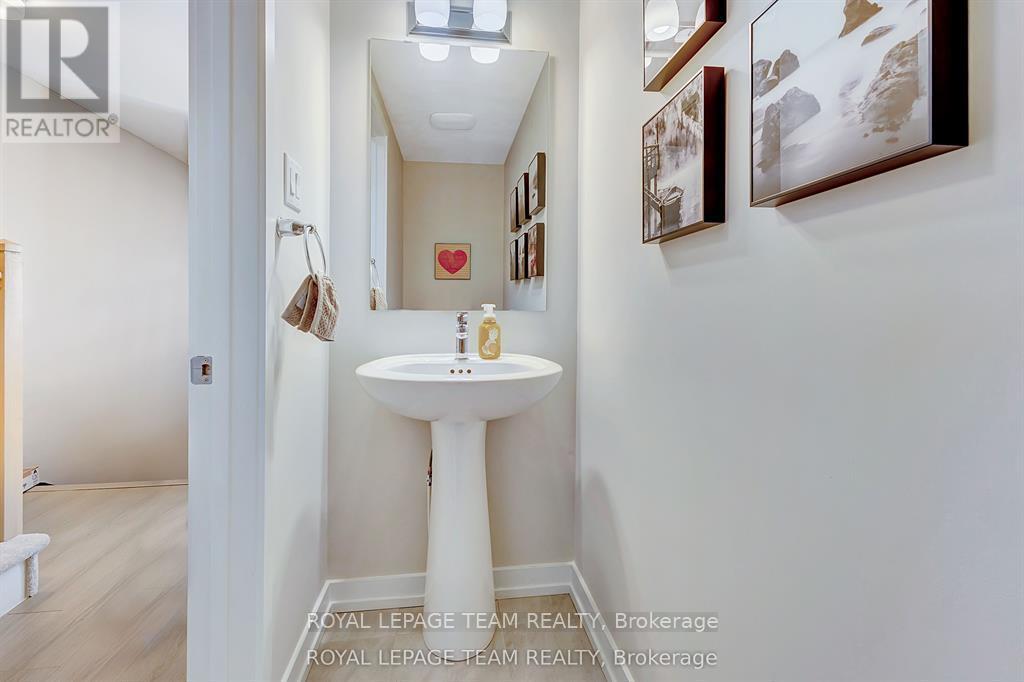 241 DAVID LEWIS PRIVATE, Ottawa, Ontario, K4A5S7 — Photo 11