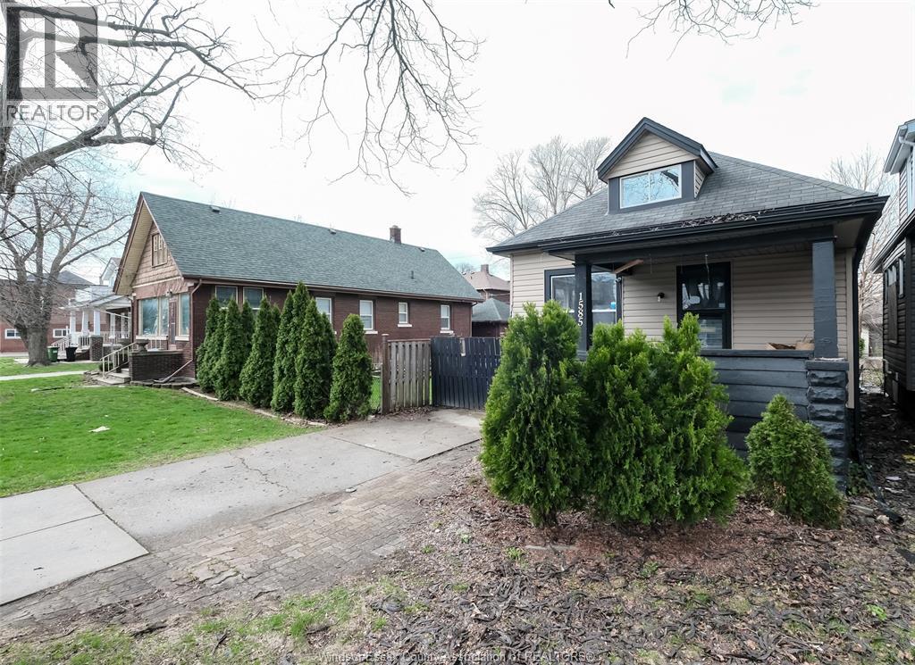 1585 PELISSIER Unit# UPPER, Windsor, Ontario, N9X1M9 — Photo 2