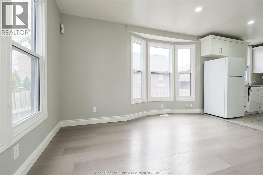 1585 PELISSIER Unit# UPPER, Windsor, Ontario, N9X1M9 — Photo 6