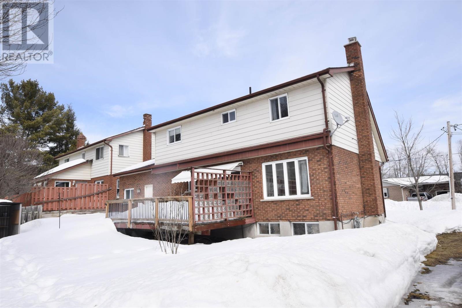 113 Rousseau CRES, Blind River, Ontario, P0R1B0 — Photo 3