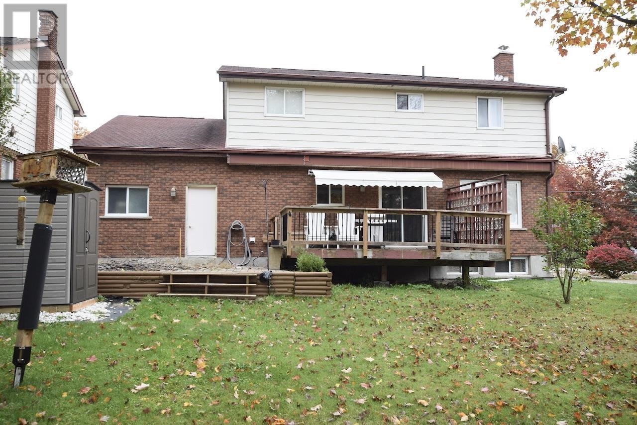113 Rousseau CRES, Blind River, Ontario, P0R1B0 — Photo 4