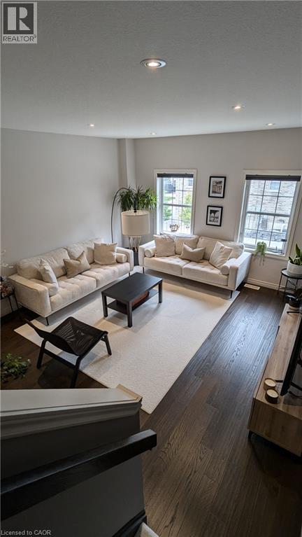 90 ROBERT PEEL Road, Kitchener, Ontario, N2H0B3 — Photo 2
