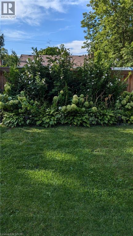 90 ROBERT PEEL Road, Kitchener, Ontario, N2H0B3 — Photo 9