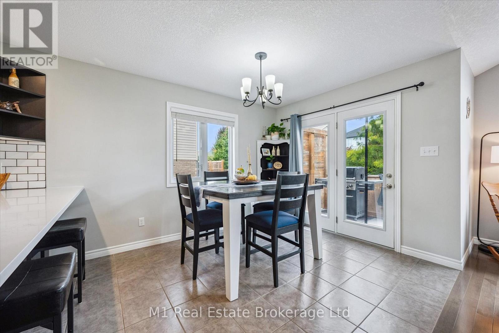 79 SPENCER DRIVE, Centre Wellington (Elora/Salem), Ontario, N0B1S0 — Photo 11