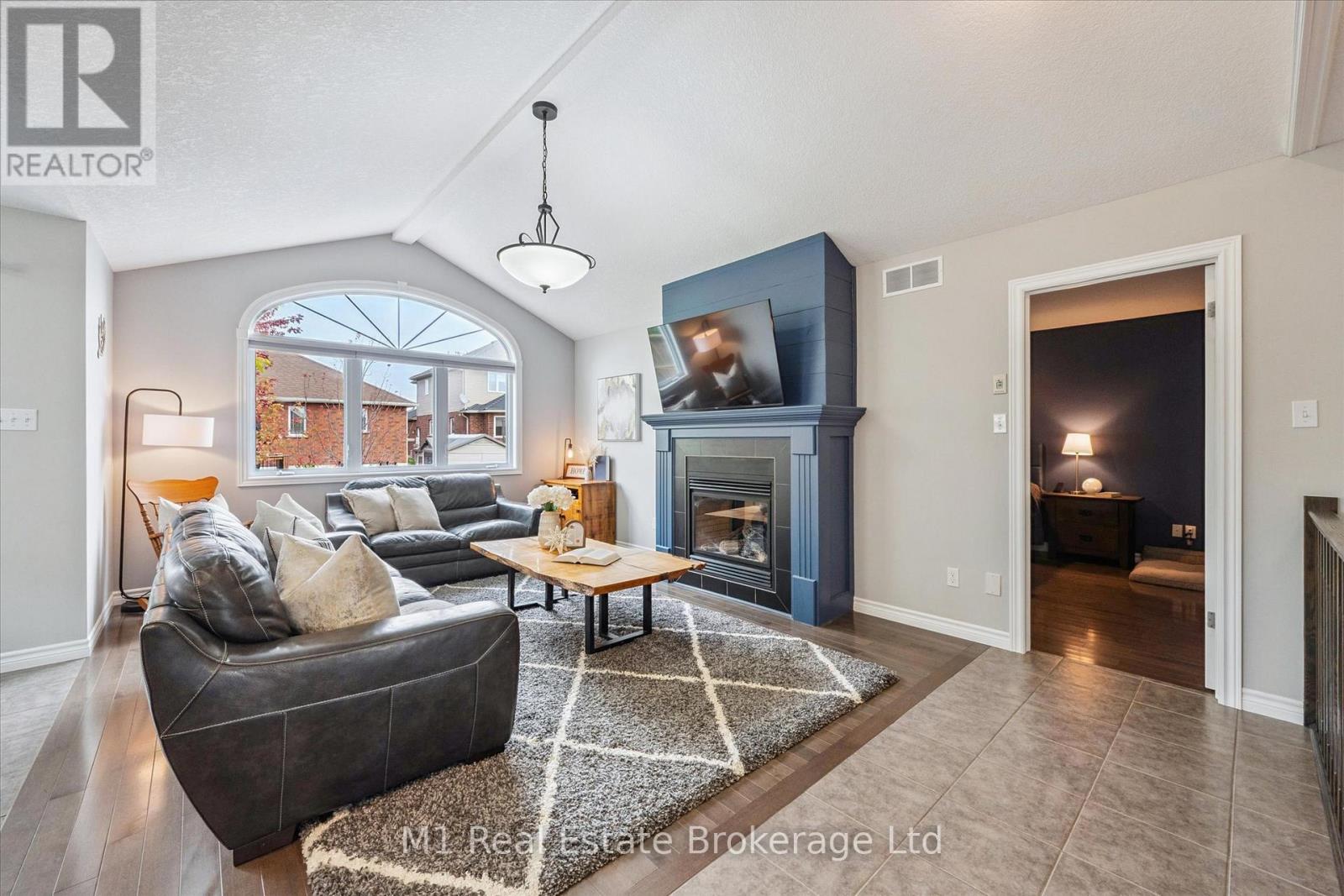 79 SPENCER DRIVE, Centre Wellington (Elora/Salem), Ontario, N0B1S0 — Photo 17