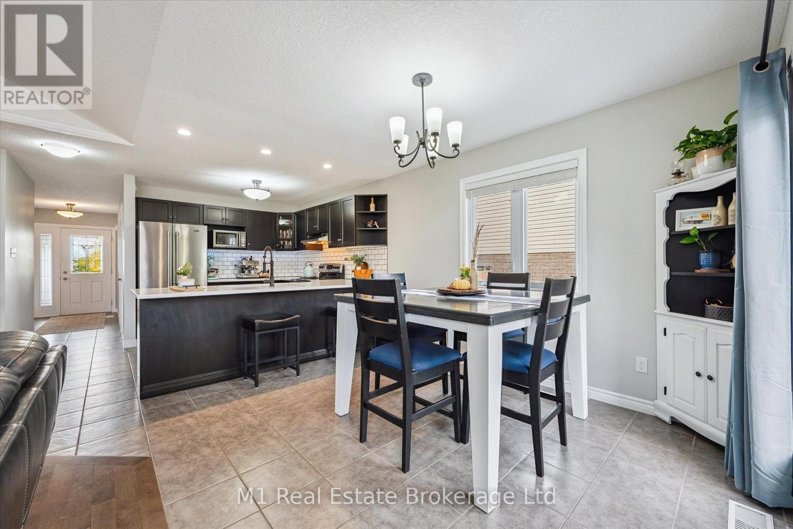 79 SPENCER DRIVE, Centre Wellington (Elora/Salem), Ontario, N0B1S0 — Photo 23