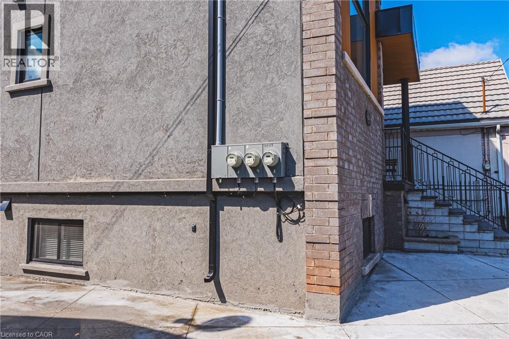 68 VANSITMART Avenue, Hamilton, Ontario, L8H3A5 — Photo 28