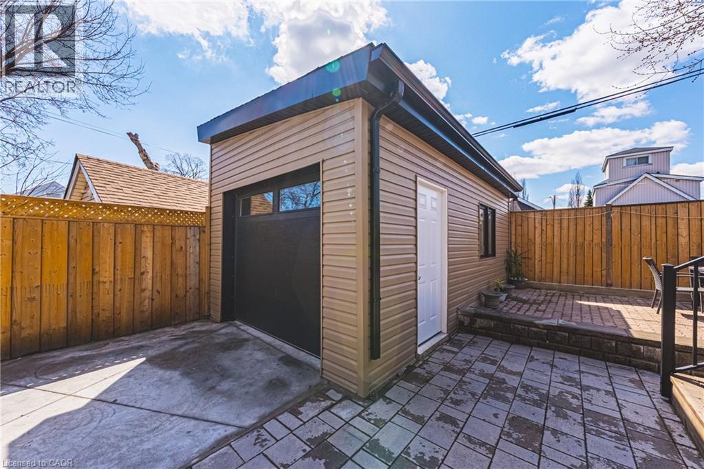 68 VANSITMART Avenue, Hamilton, Ontario, L8H3A5 — Photo 30